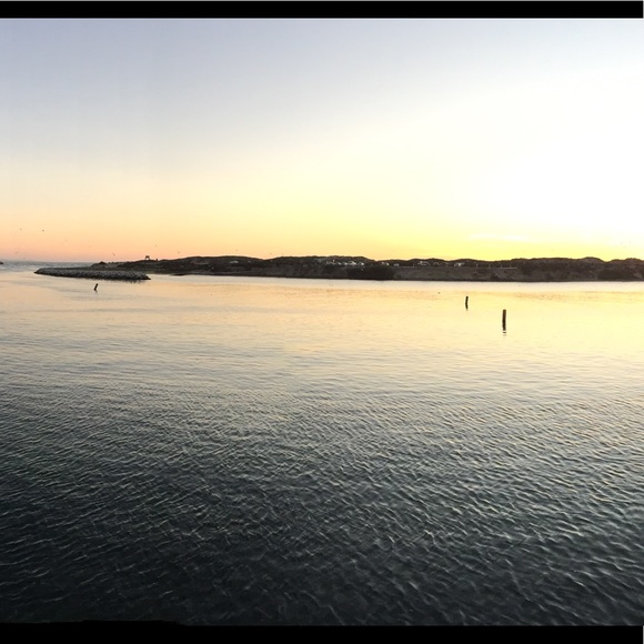 Meet your Posher, Laura - Picture 1 of 1